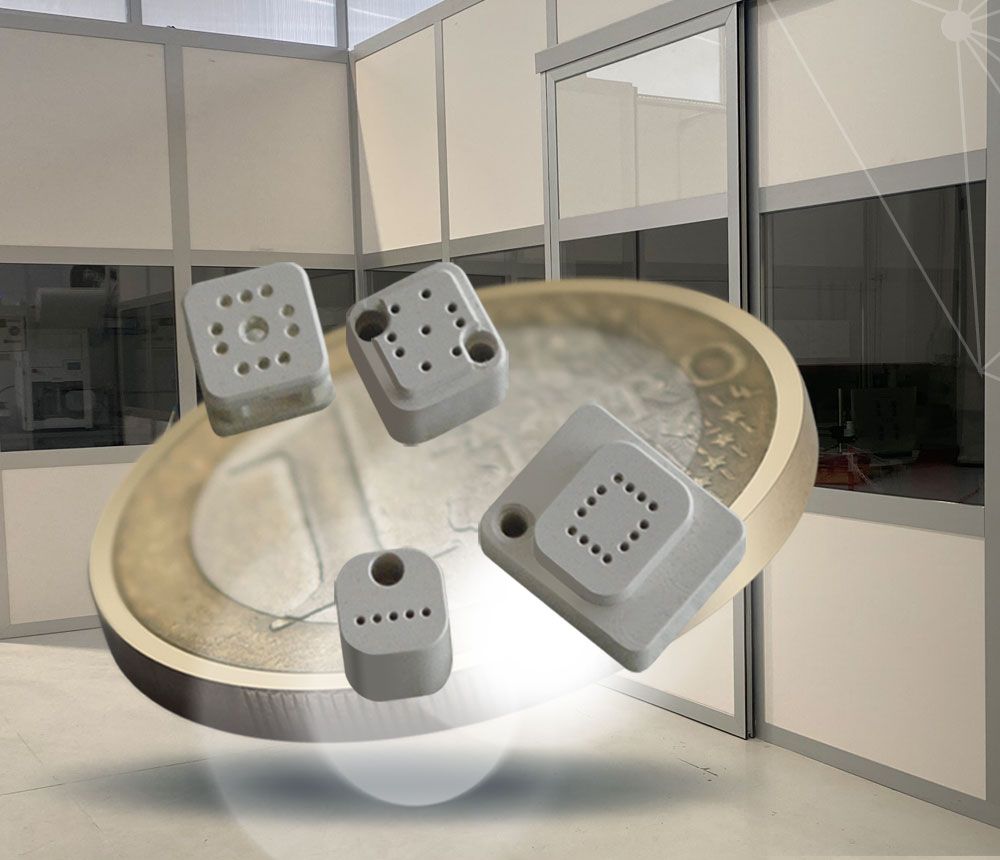 Precision micro-machined engineering-plastic part (1)