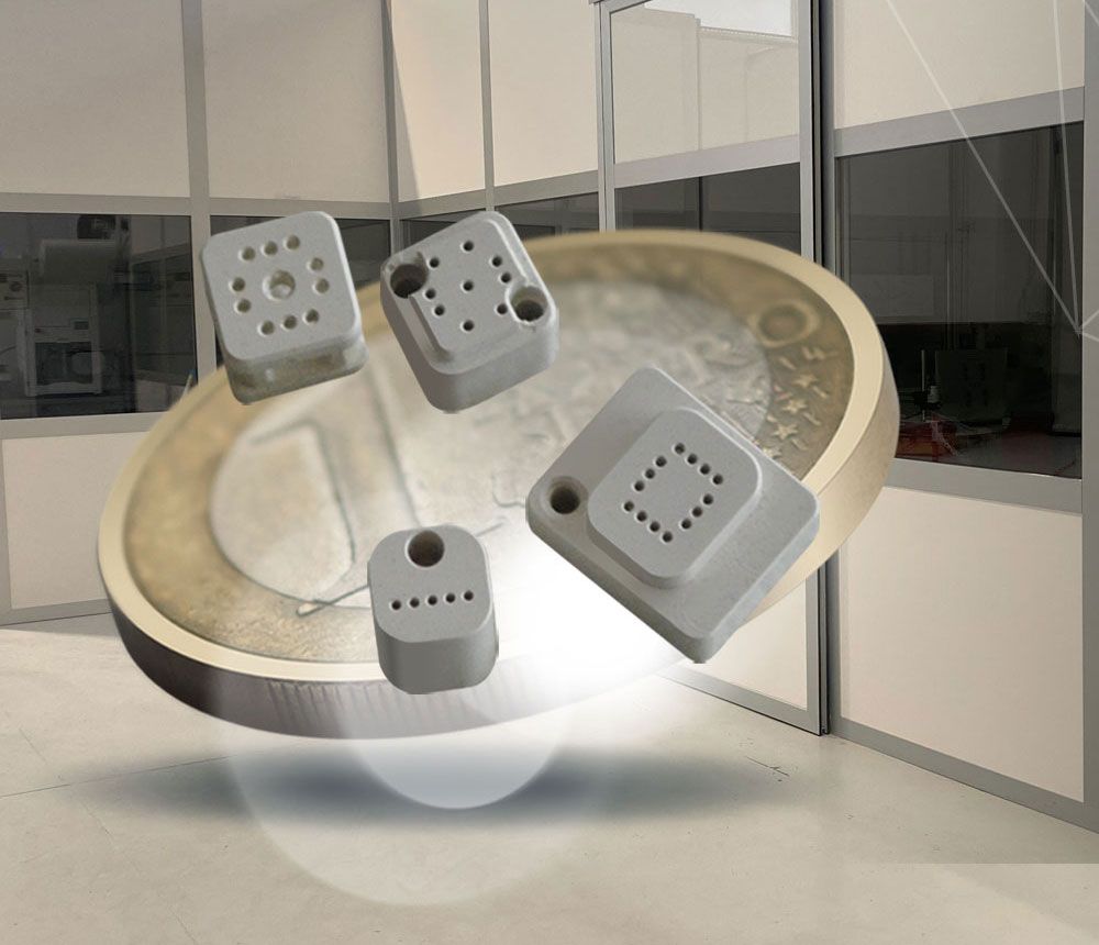 Precision micro-machined engineering-plastic part (4)